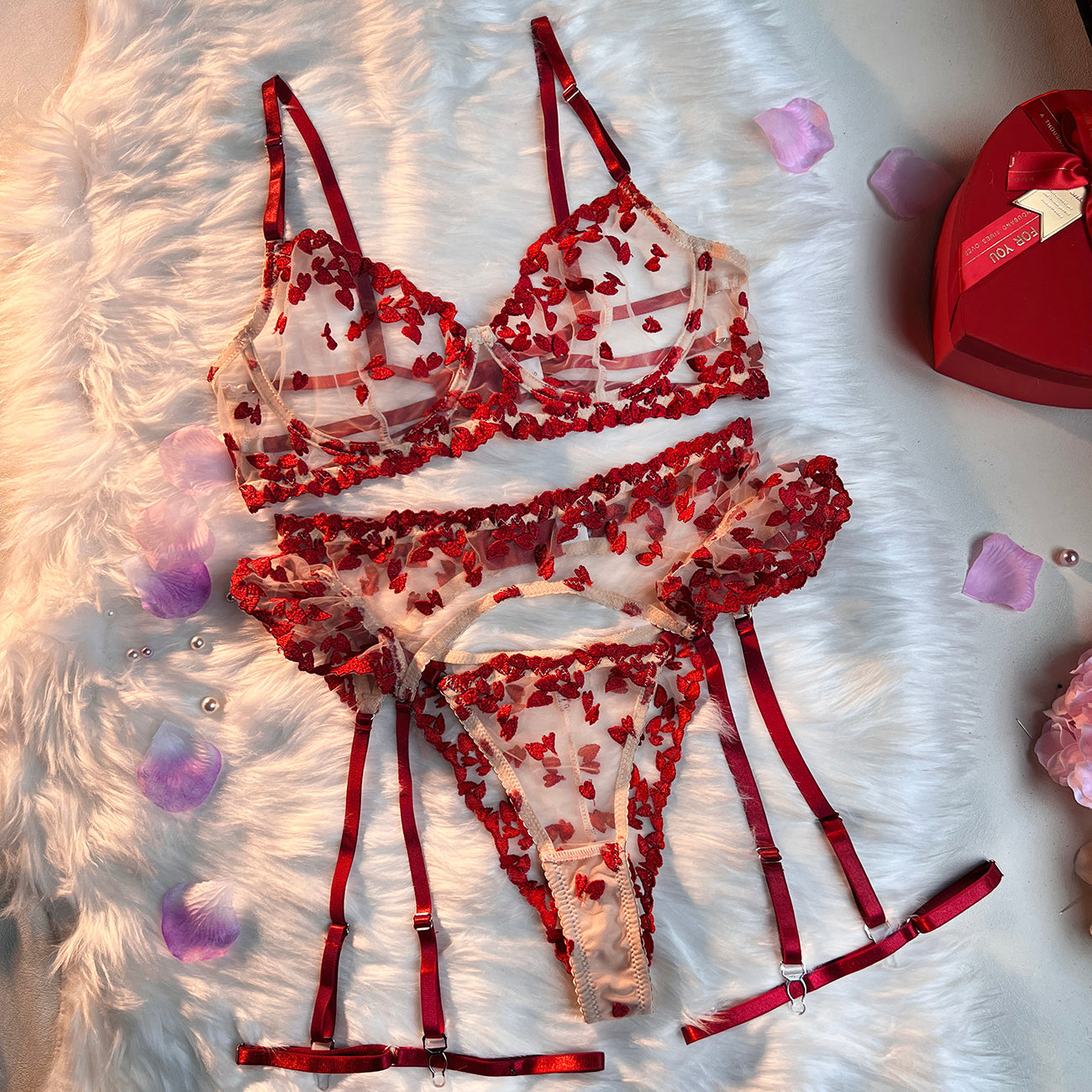 The Queen of Hearts Set